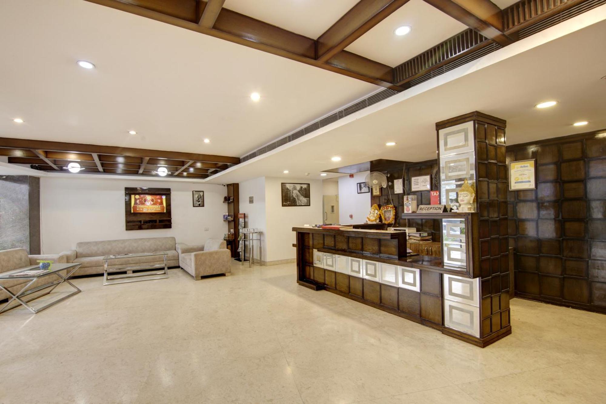 Hotel Venus Plaza New Delhi Bagian luar foto
