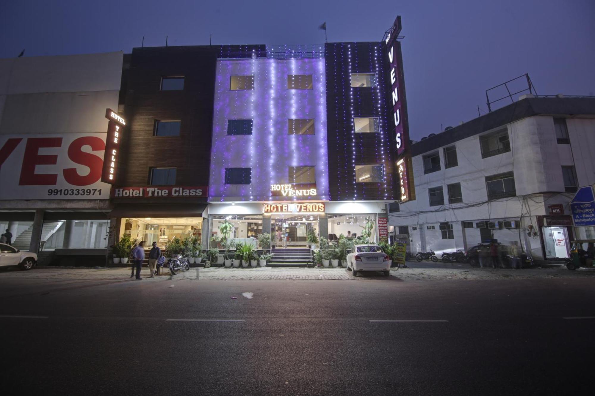 Hotel Venus Plaza New Delhi Bagian luar foto